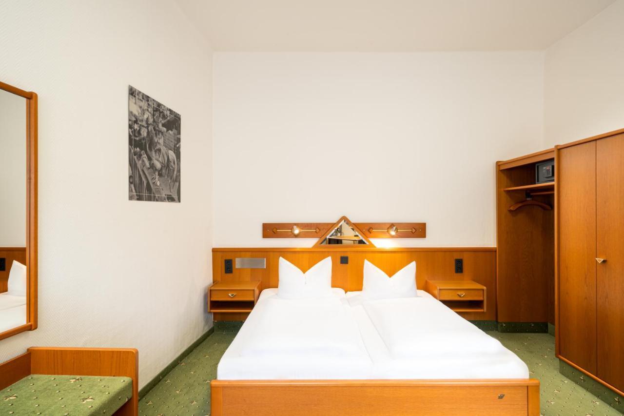 Arthotel Ana Goggl Landsberg am Lech Bagian luar foto