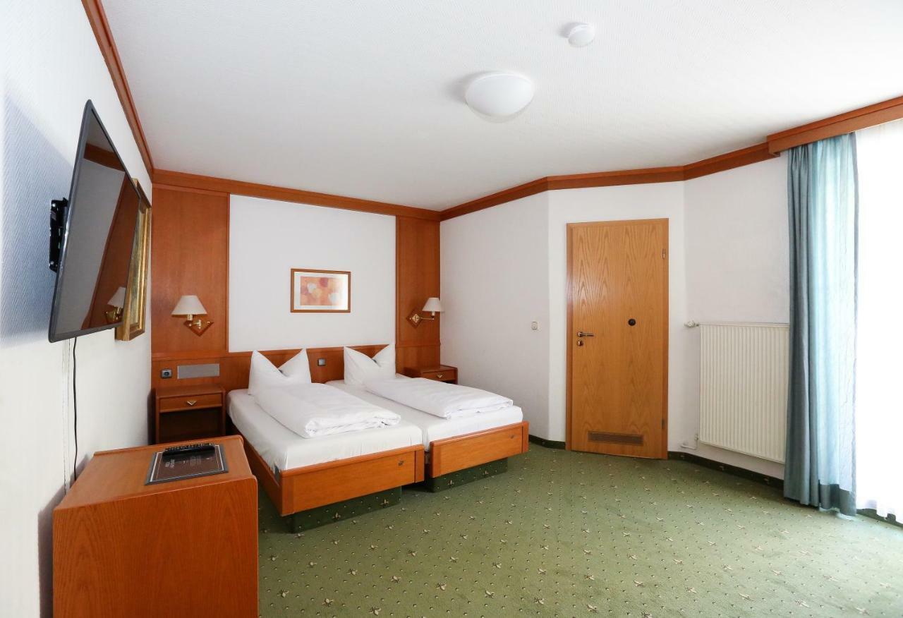 Arthotel Ana Goggl Landsberg am Lech Bagian luar foto